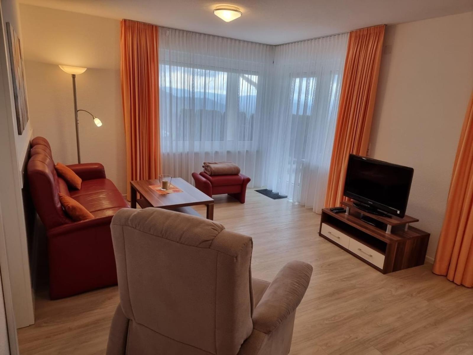 "Schwarzwaldblick" Ferienwohnung 2-4 Pers 65Qm, Schoene Ruhige Suedhanglage Mit Herrl Aussicht Todtnau Exterior foto